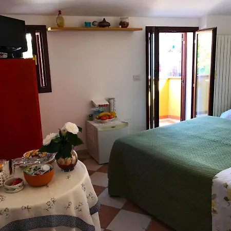 Il Giardino Sul Mare Nocleg ze śniadaniem 3*