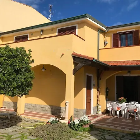 Il Giardino Sul Mare Bed & Breakfast