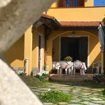 Il Giardino Sul Mare Bed & Breakfast 3*